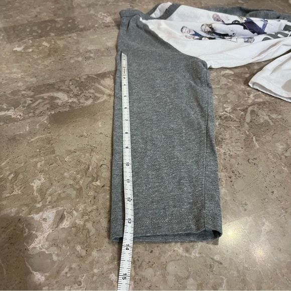 Greys Anatomy white with grey 3/4 sleeves size small - Picture 6 of 7